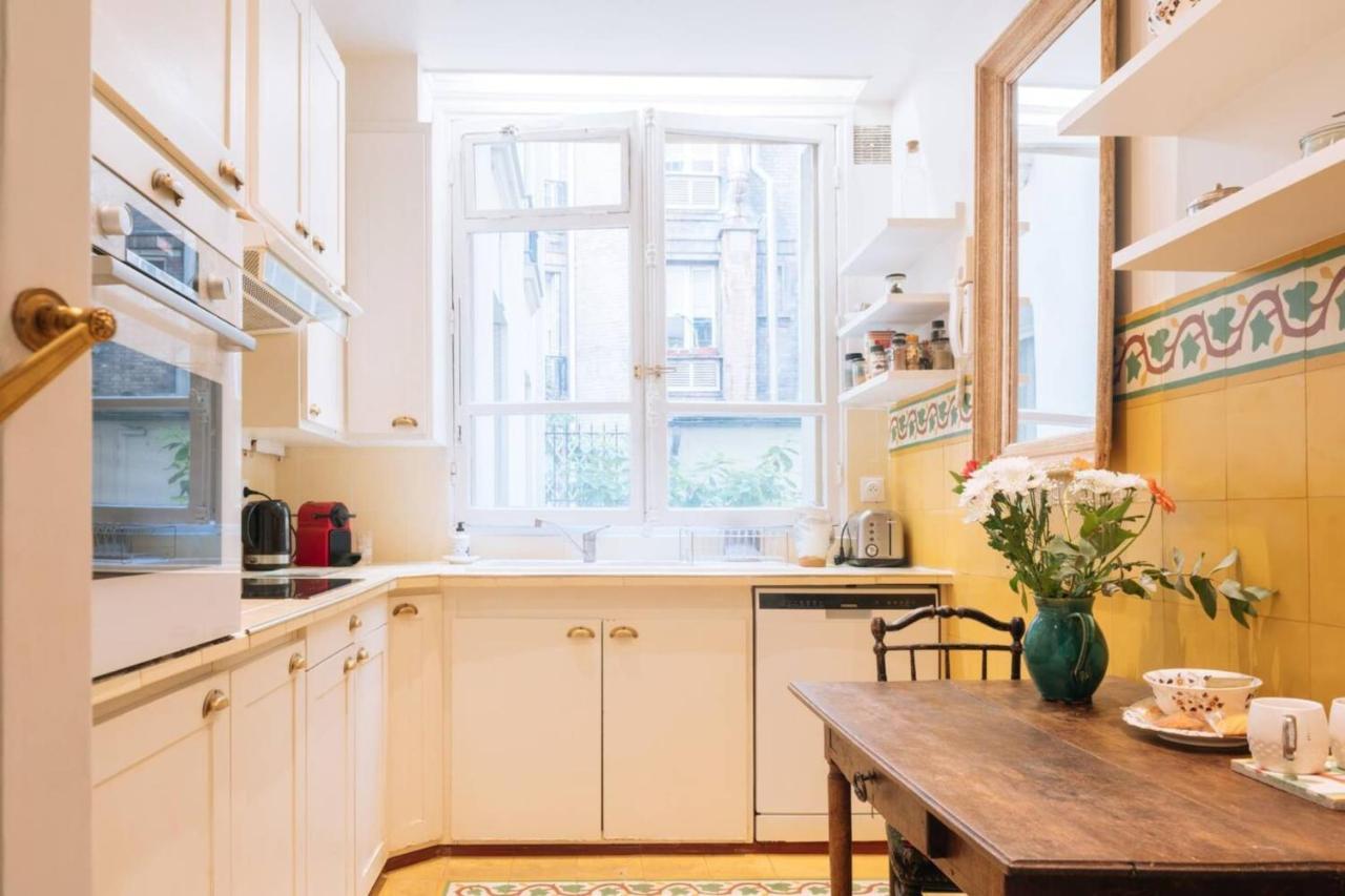 Apartment Luxurious 4 Bedroom Next To The Eiffel Tower Paris