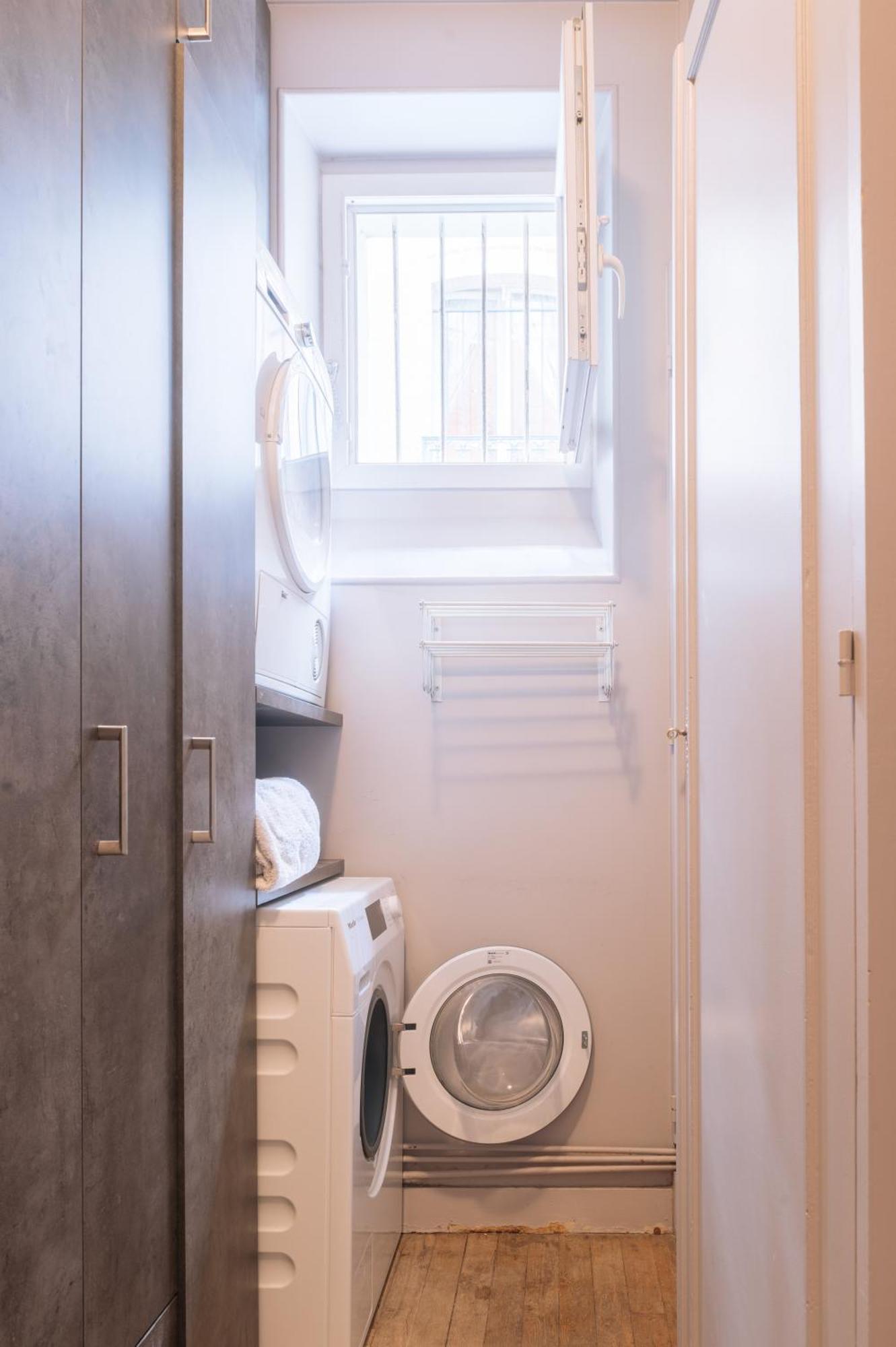 Apartment Luxurious 4 Bedroom Next To The Eiffel Tower